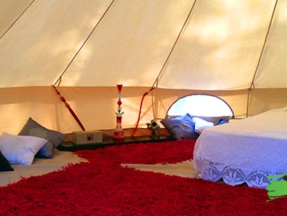 Luxury camping - Gartenmöbel - Entre Ambos-os-Rios - Lima Escape Glamour Bell Tent von Lima Escape