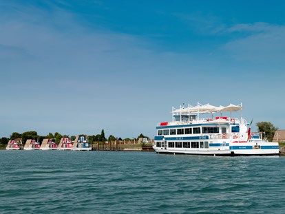 Luxuscamping - Kochmöglichkeit - Venedig - Clubhouse Emerald River: Restaurant und Ausflüge - Marina Azzurra Resort Marina Azzurra Resort