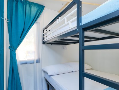 Luxuscamping - Heizung - Zadar - Šibenik - Schlafzimmer - Camping Slatina Freedhome Mobilheime auf Camping Slatina