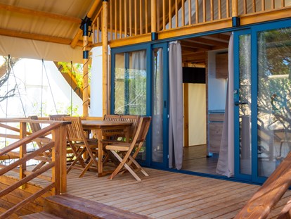 Luxuscamping - Kochmöglichkeit - Glamping-Zelt Safari Loft - Grundriss Dachboden - Camping Lacona Pineta Glamping Tent Safari Loft auf Camping Lacona Pineta