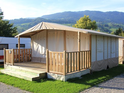 Luxuscamping - barrierefreier Zugang ins Wasser - Safari Familienzelt - Camping Seefeld Park Sarnen *****