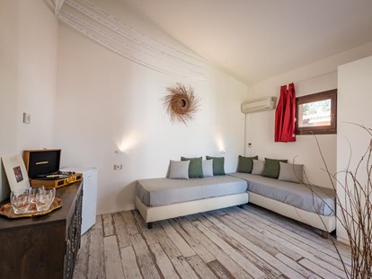 Luxuscamping - Klimaanlage - Costa Rei - Tiliguerta Glamping & Camping Village Deluxe-Zweizimmer-Bungalows