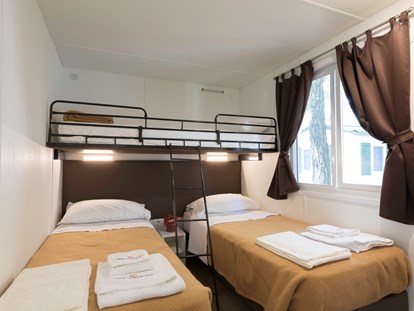 Luxuscamping - Geschirrspüler - Venetien - Kinderbettzimmer - Camping Ca' Pasquali Village Mobilheim Top Residence Platinum auf Camping Ca' Pasquali Village
