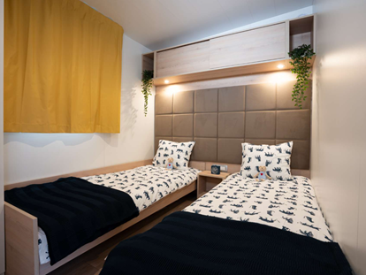 Luxuscamping - Kühlschrank - Split - Dubrovnik - bedroom for children - Lavanda Camping**** Luxury Mobile Home mit swimmingpool