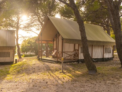 Luxuscamping - Terrasse - Zadar - Šibenik - Obonjan Island Resort Glamping Lodges