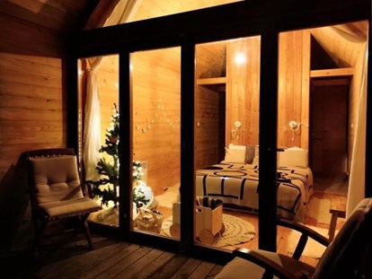 Luxuscamping - Bad und WC getrennt - Julische Alpen - Kamp Koren Kobarid Holzhütte „Glamping Lilija“