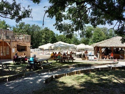 Luxuscamping - Dusche - Ain - Bar und Snack - Domaine de la Dombes Mietunterkünfte Camping und Campingplätze in der Domaine de la Dombes