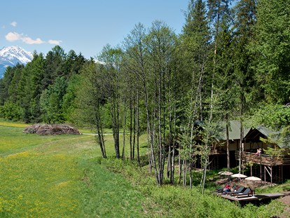 Luxuscamping - getrennte Schlafbereiche - Tirol - Safari-Lodge-Zelt "Giraffe" - Nature Resort Natterer See Safari-Lodge-Zelt "Giraffe" am Nature Resort Natterer See