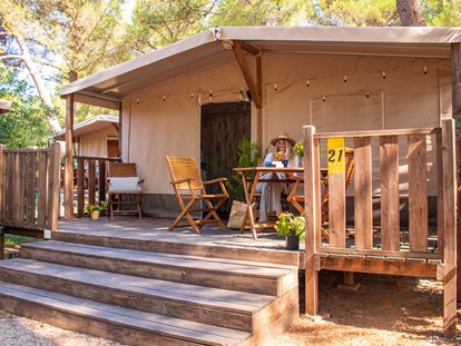Luxury camping - Dalmatia - Zaton Holiday Resort Glamping Zelte auf Zaton Holiday Resort