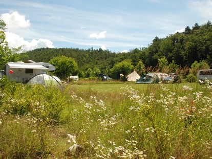 Luxury camping - Kochutensilien - Comfort Camping Tenuta Squaneto Comfort Lodge Zelte auf dem Comfort Camping Tenuta Squaneto