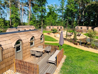 Luxuscamping - Kochmöglichkeit - Unser kleines Iglucamp....mit Terasse und Sonnenliegen - Campingpark Heidewald Campingpark Heidewald