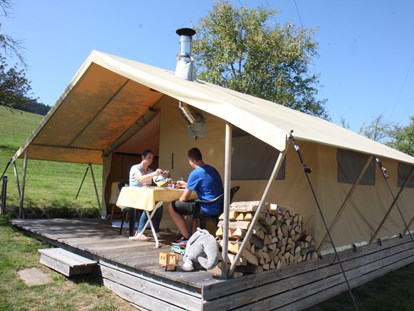 Luxuscamping - Preisniveau: gehoben - Simonswald - Schwarzwaldzelt - Camping Schwarzwaldhorn Schwarzwald-Lodge auf Camping Schwarzwaldhorn