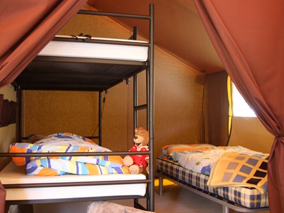 Luxuscamping - Unterkunft alleinstehend - Simonswald - Schwarzwaldzelt - Camping Schwarzwaldhorn Schwarzwald-Lodge auf Camping Schwarzwaldhorn