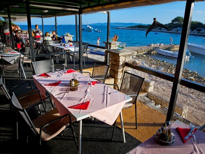 Luxuscamping - Terrasse - Zadar - Šibenik - Restaurant - Camping Baldarin Glamping-Zelte auf Camping Baldarin