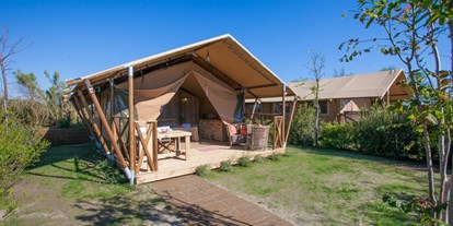 Luxuscamping - Dusche - Cres - Lošinj - Zelt im Safari-Stil - Camping Village Poljana - Suncamp SunLodge Bintulu von Suncamp auf Camping Village Poljana