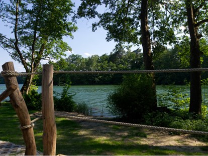Luxuscamping - Preisniveau: gehoben - Terrasse - Naturcampingpark Rehberge Glamping-Pod Waldemar am Wurlsee - Naturcampingpark Rehberge