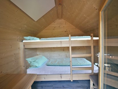 Luxuscamping - Art der Unterkunft: spezielle Unterkunft - Schwarzwald - Innenansicht, Baumhäuser in 3m Höhe mit Stockbett - Schwarzwälder Hof Baumhütten / Schwarzwälder Hof