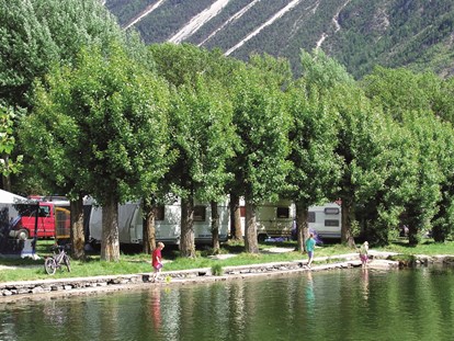 Luxuscamping - Unterkunft alleinstehend - Schweiz - Wunderschön am Wasser gelegen - Camping Swiss-Plage PODs am Camping Swiss-Plage