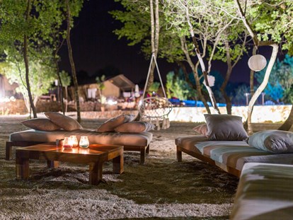 Luxuscamping - Preisniveau: exklusiv - Split - Süd - Lounge-Bereich - Boutique camping Nono Ban Boutique camping Nono Ban