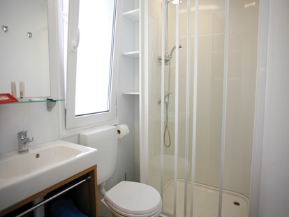Luxuscamping - WC - Ossiachersee - Badezimmer SeeLodge - Seecamping Hoffmann Seecamping Hoffmann - SeeLodges