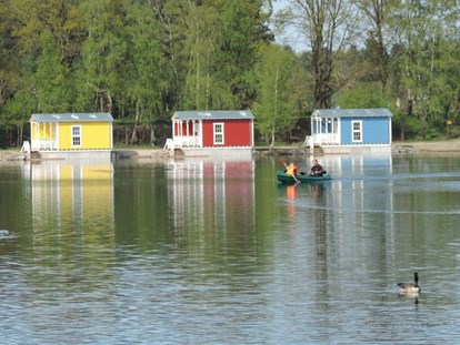 Luxuscamping - Kühlschrank - Niederrhein - Dingdener Heide Seehaus direkt am See mit eigener Seeterrasse