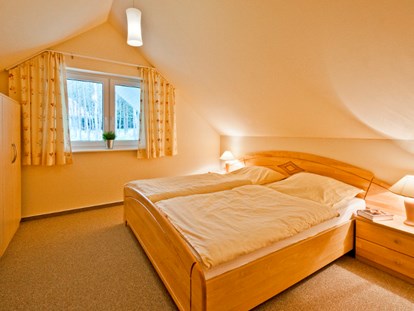 Luxuscamping - Terrasse - Seenplatte - Camping- und Ferienpark Havelberge Ferienhaus für 4 Personen am Camping- und Ferienpark Havelberge