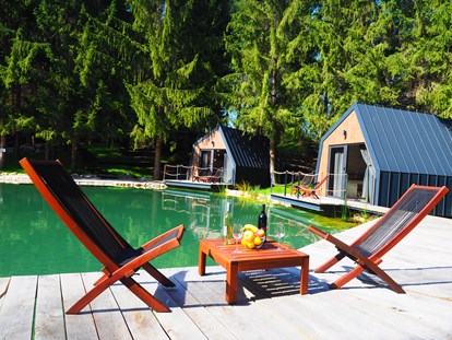 Luxuscamping - Sonnenliegen - Rakovica, Plitvicka Jezera - Haus am See - Plitvice Holiday Resort Haus am See auf Plitvice Holiday Resort
