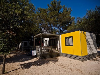 Luxuscamping - Preisniveau: exklusiv - Umag - CampingIN Park Umag - Meinmobilheim Moda Plus auf dem CampingIN Park Umag