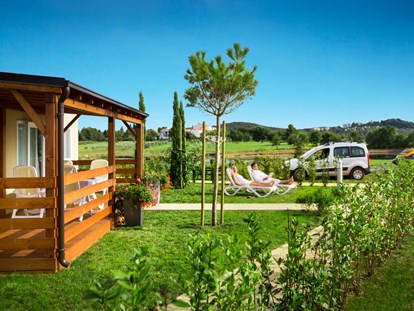 Luxuscamping - Unterkunft alleinstehend - Istrien - Campingplatz Valkanela - Meinmobilheim Standard auf dem Campingplatz Valkanela