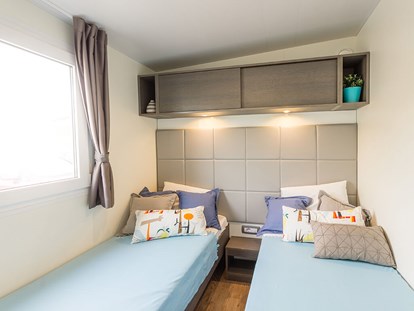 Luxuscamping - Klimaanlage - Rovinj - Campingplatz Porton Biondi - Meinmobilheim Mediteran Premium Seaview auf dem Campingplatz Porton Biondi