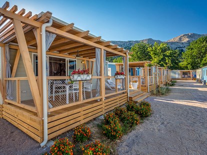 Luxuscamping - Unterkunft alleinstehend - Krk - Baška Beach Camping Resort - Meinmobilheim Marena Premium auf dem Baška Beach Camping Resort