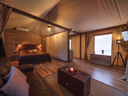 Luxuscamping - Unterkunft alleinstehend - Nerezine - Campingplatz Lopari - Meinmobilheim Glamping Delta auf dem Campingplatz Lopari