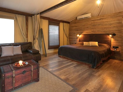 Luxuscamping - TV - Nerezine - Campingplatz Lopari - Meinmobilheim Glamping Delta auf dem Campingplatz Lopari