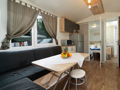 Luxuscamping - Preisniveau: gehoben - Nerezine - Campingplatz Rapoća - Meinmobilheim Comfort auf dem Campingplatz Rapoća