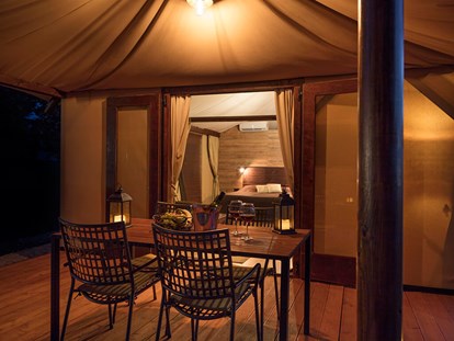 Luxuscamping - Terrasse - Zadar - Campingplatz Navis - Meinmobilheim Splendid Retreat auf dem Campingplatz Navis