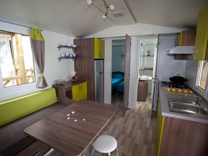 Luxuscamping - Kochmöglichkeit - Klimno - Campingplatz Slamni - Meinmobilheim Comfort auf dem Campingplatz Slamni
