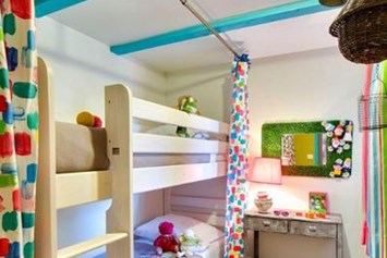 Glamping: Ein Schlafzimmer mit Etagenbett - Camping Le Sérignan Plage